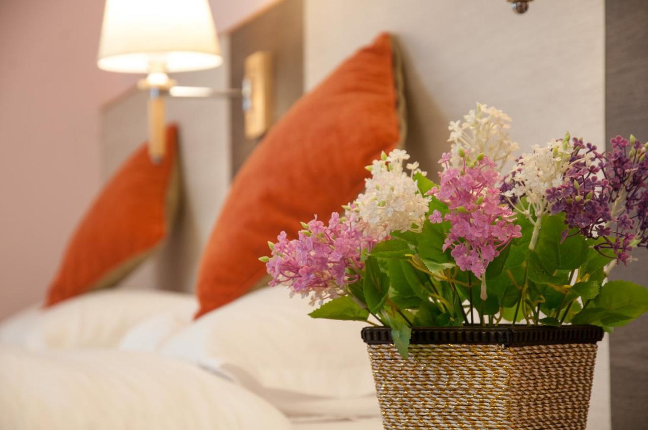 Hotel Krishna Катманду Екстериор снимка