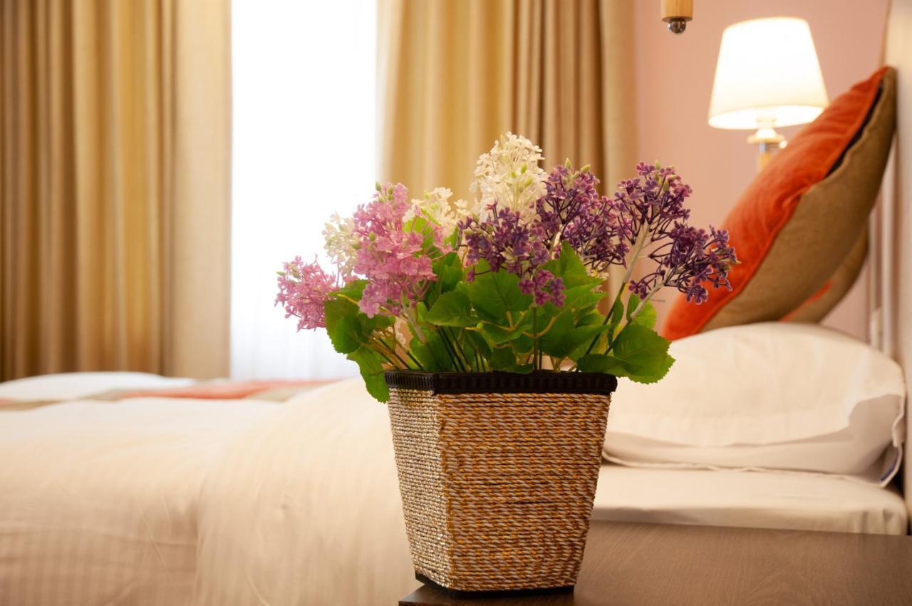 Hotel Krishna Катманду Екстериор снимка