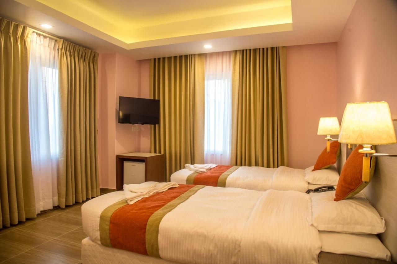 Hotel Krishna Катманду Екстериор снимка