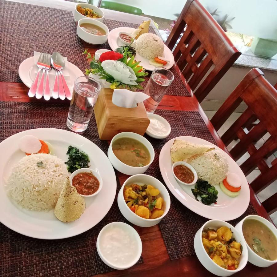 Hotel Krishna Катманду Екстериор снимка