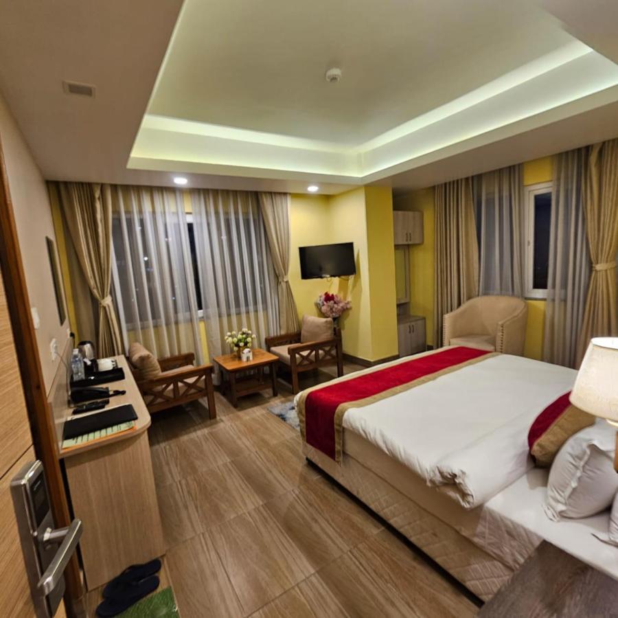 Hotel Krishna Катманду Екстериор снимка
