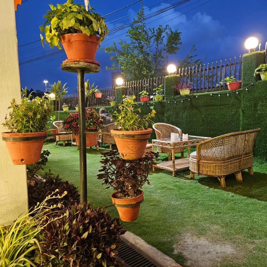 Hotel Krishna Катманду Екстериор снимка
