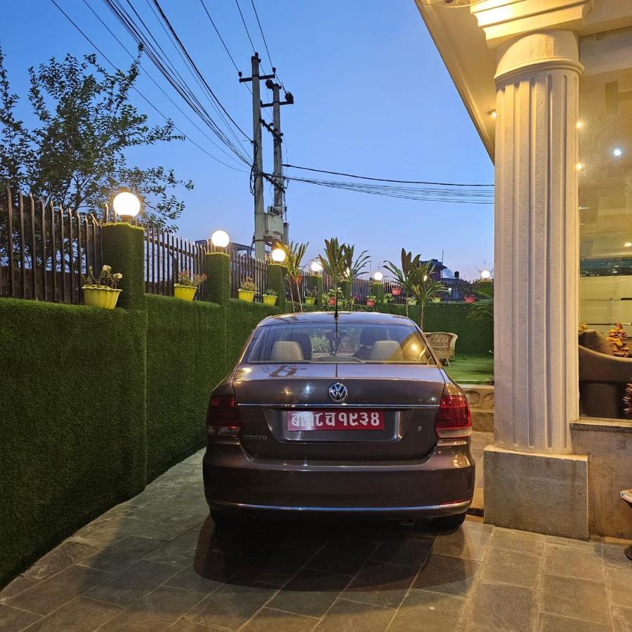 Hotel Krishna Катманду Екстериор снимка